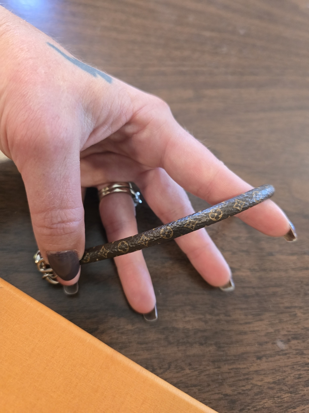 Louis Vuitton Brown Monogram Leather Bracelet with Charm - Picture 5 of 9